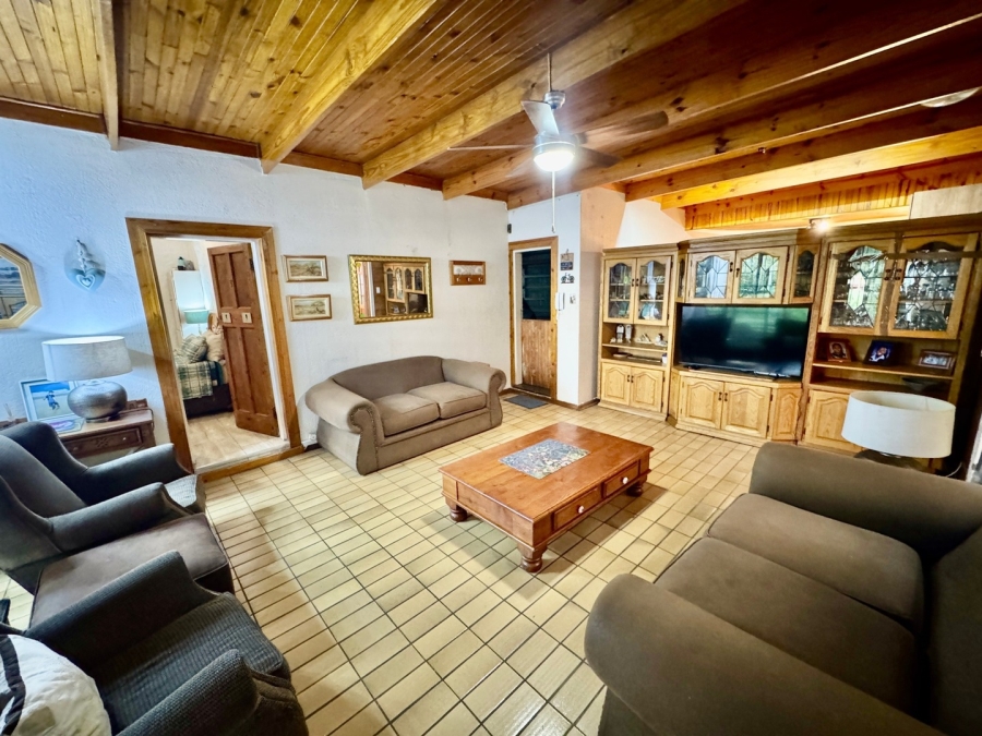 5 Bedroom Property for Sale in Baillie Park North West